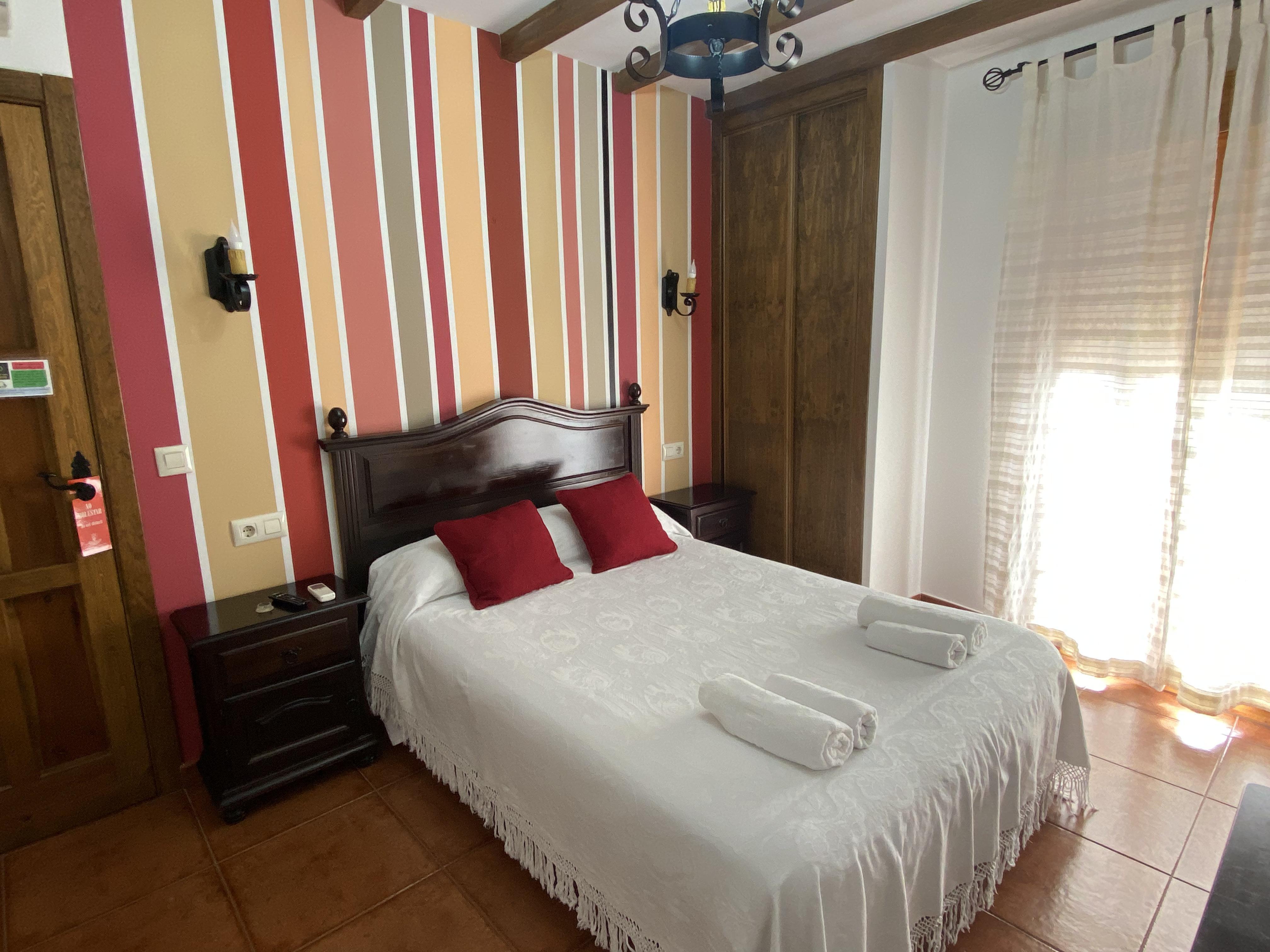 חראנדייה דה לה ורה Hostal El Descanso Del Emperador מראה חיצוני תמונה